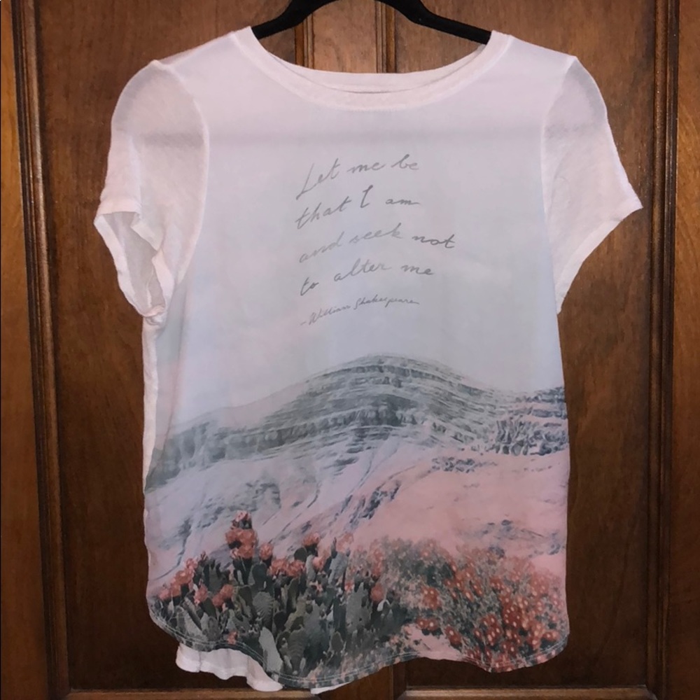 Holister Tee